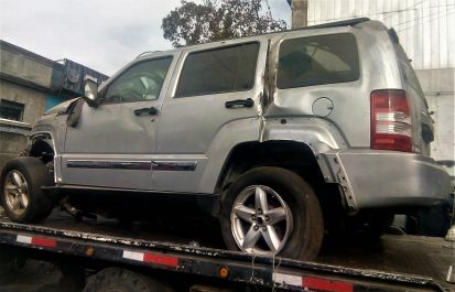 JEEP CHEROKEE LIBERTY 3.7 V6 AÑO 2009