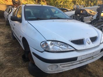 RENAULT MEGANE 1.6 AÑO 2003