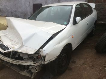 NISSAN PRIMERA AÑO 2000 2.0