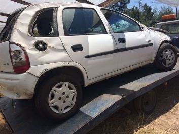 CHEVROLET CORSA 1.6 AÑO 2000