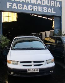 CHRYSLER  CARAVAN AÑO 2000 3,0 AUT